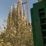 Lovely Flat At Sagrada Familia Apartmán