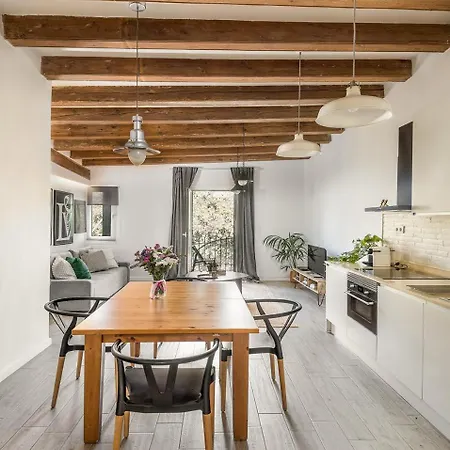 Lovely Flat At Sagrada Familia Appartamento *