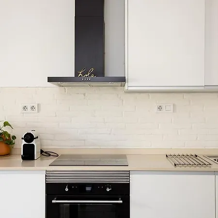 Lovely Flat At Sagrada Familia * Barcelona