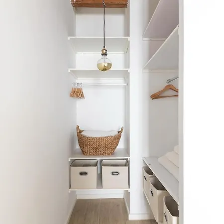 Lovely Flat At Sagrada Familia Appartamento