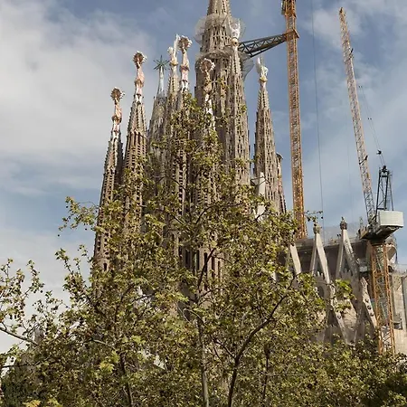 Lovely Flat At Sagrada Familia Appartamento Barcellona